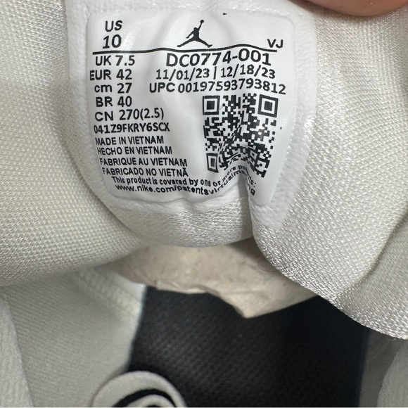 Jordan 1 Low Jade Smoke-Sail Women’s - Picture 13 of 15